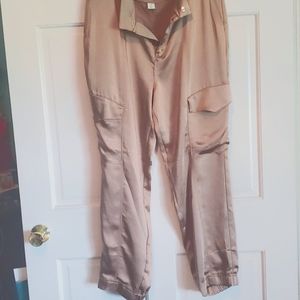 Stylish NWT satin cargo pants 16